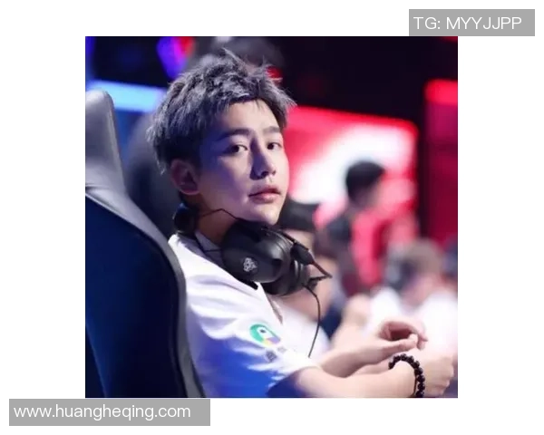 王静谈足球生涯：从青涩球员到职业教练的心路历程与成长故事